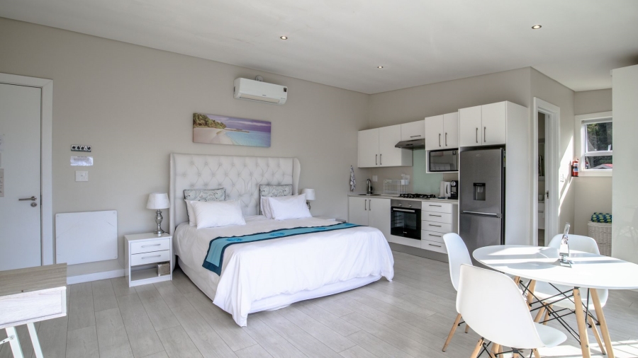 9 Bedroom Property for Sale in Mount Rhodes Western Cape